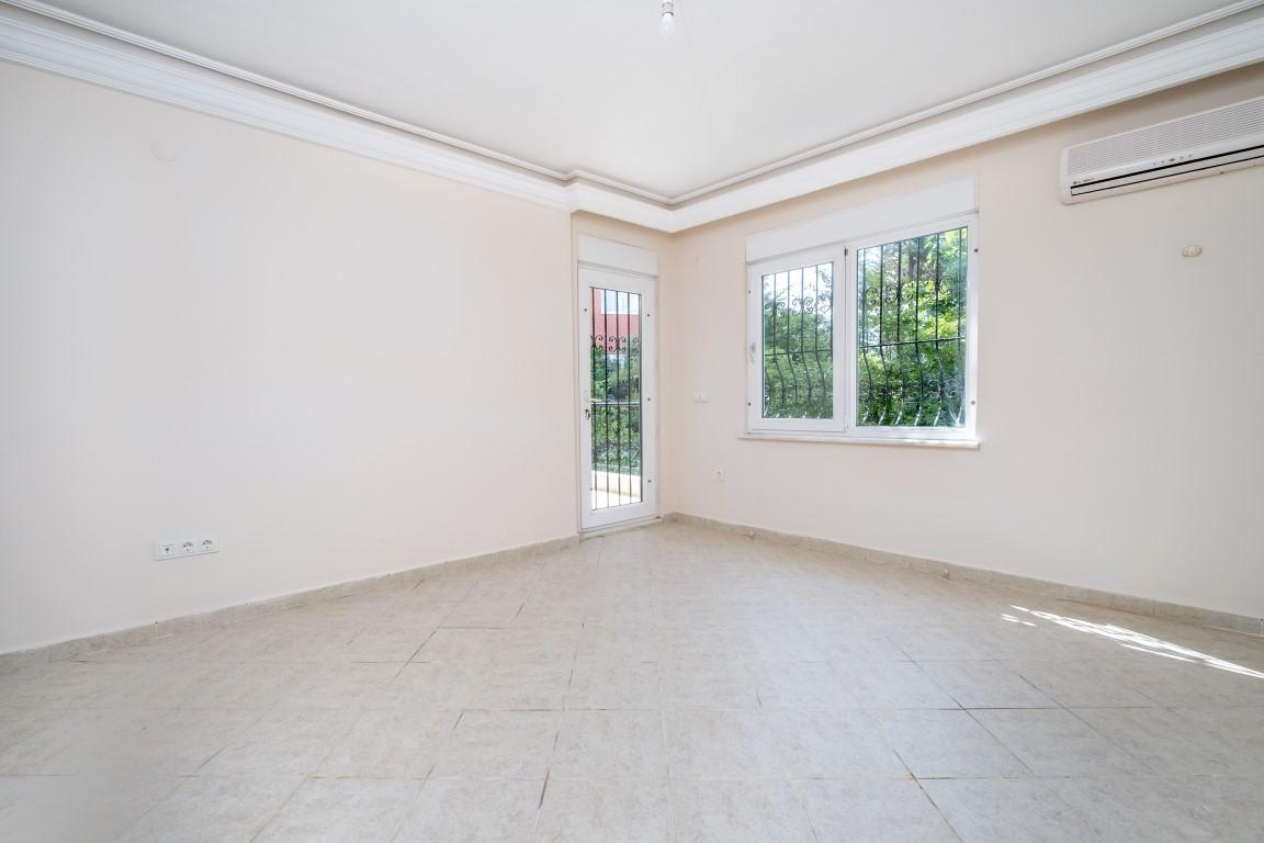 MAY2503 - Фото 30