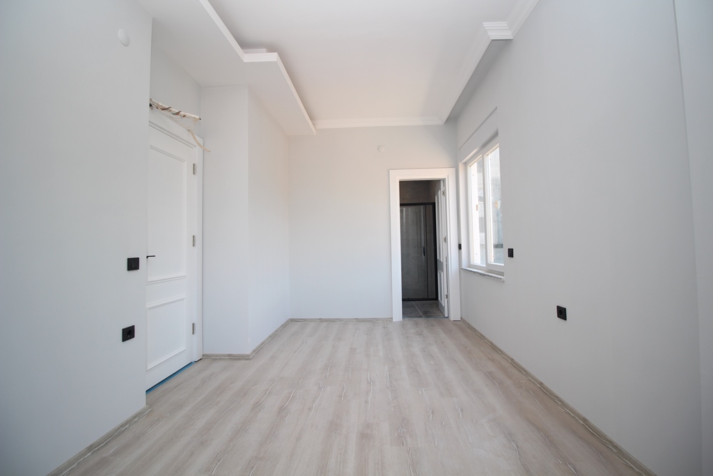 MAY2867 - Фото 20