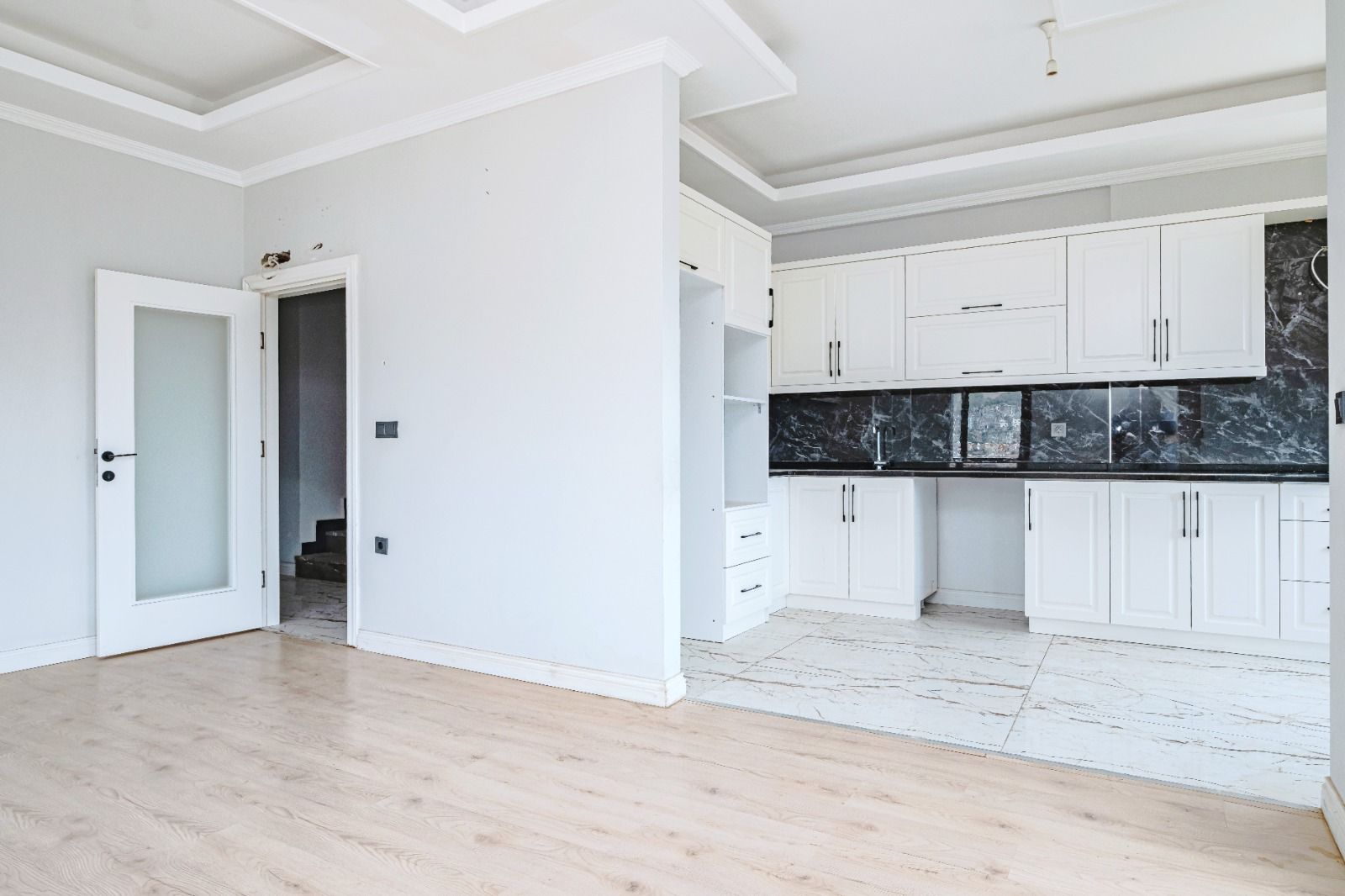 MAY6813 - Фото 9