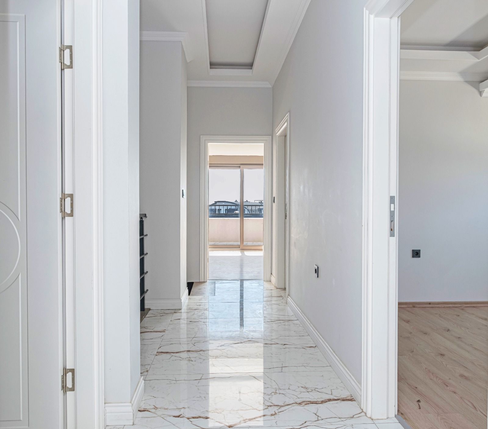 MAY6813 - Фото 17