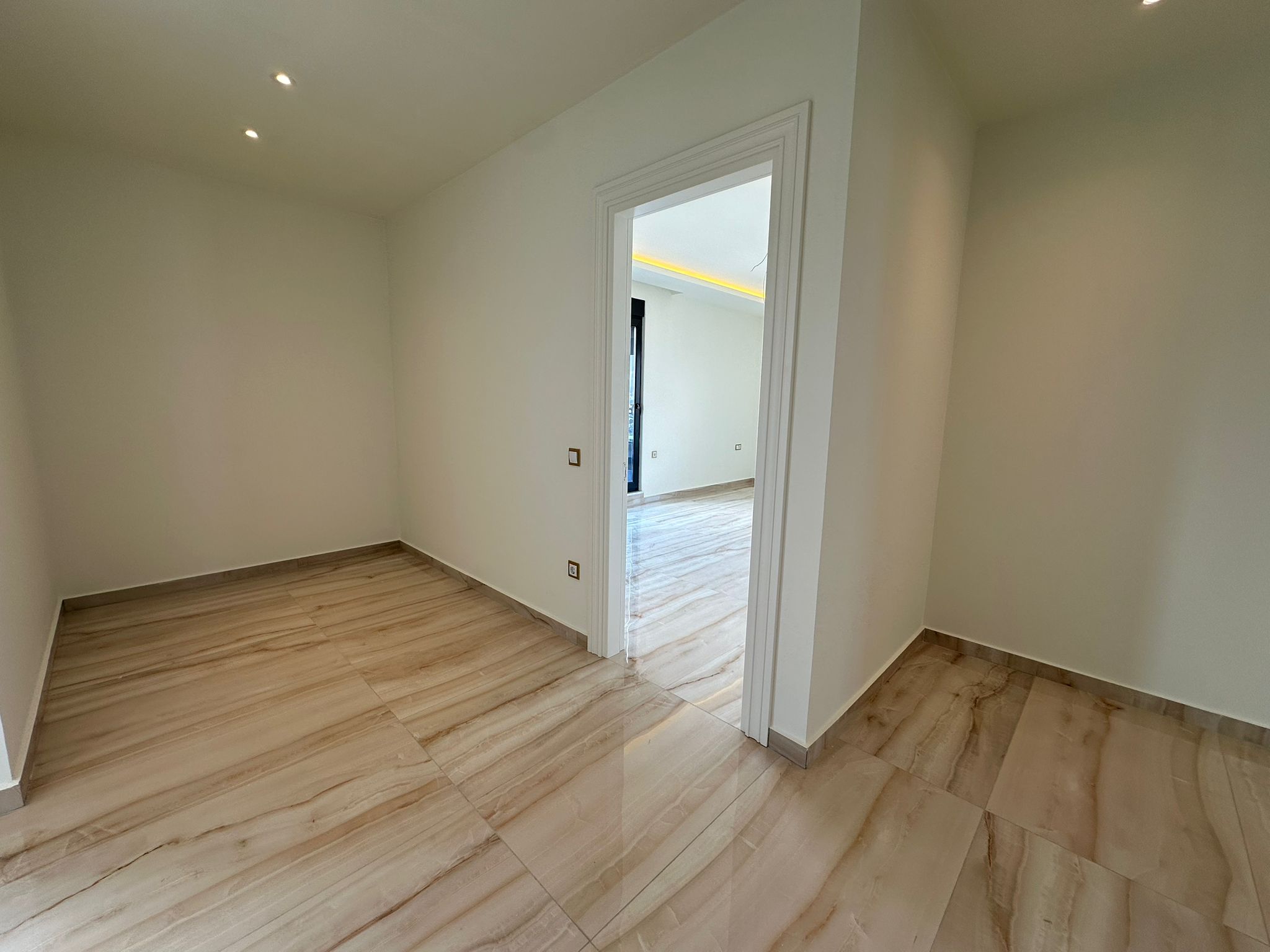 MAY6822 - Фото 33