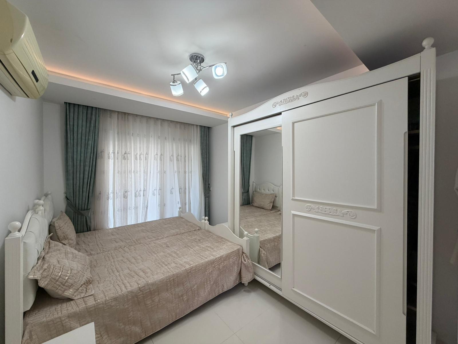 MAY6871 - Фото 16